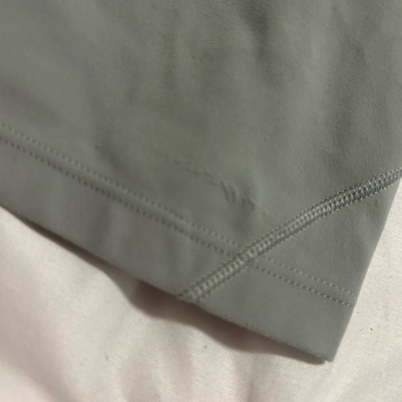 green lululemon cropped tank - Picture 4 of 4